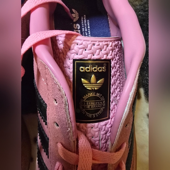 Adidas Gazelle Bliss Women's Pink and Black Sneakers - Picture 3 of 6